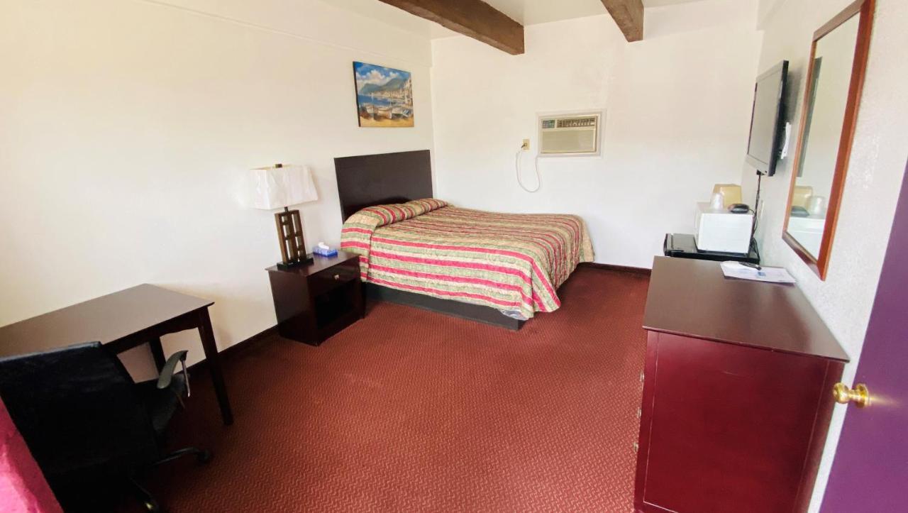 Budget Inn & Suites Freer Zewnętrze zdjęcie