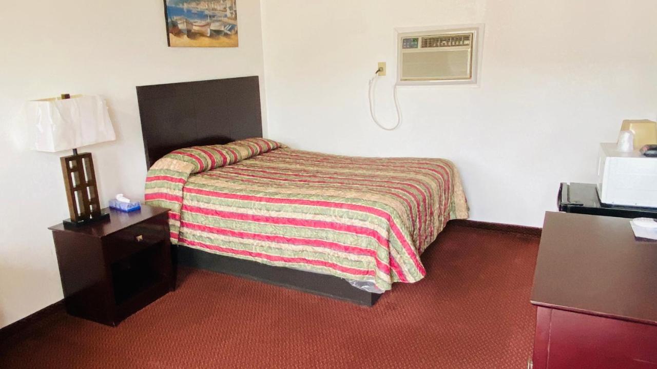 Budget Inn & Suites Freer Zewnętrze zdjęcie