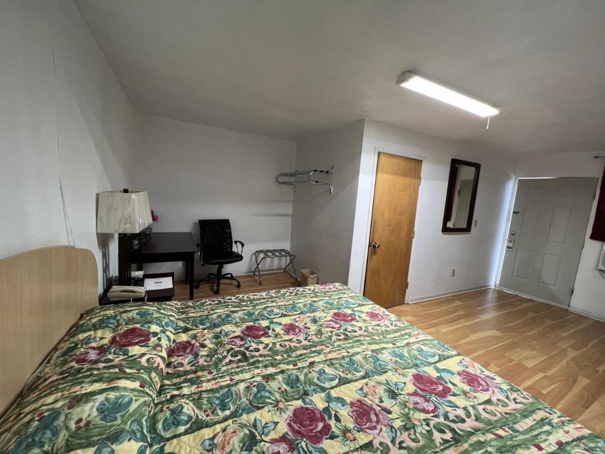 Budget Inn & Suites Freer Zewnętrze zdjęcie