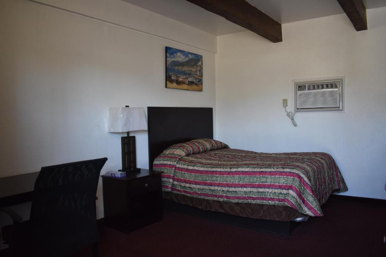 Budget Inn & Suites Freer Zewnętrze zdjęcie