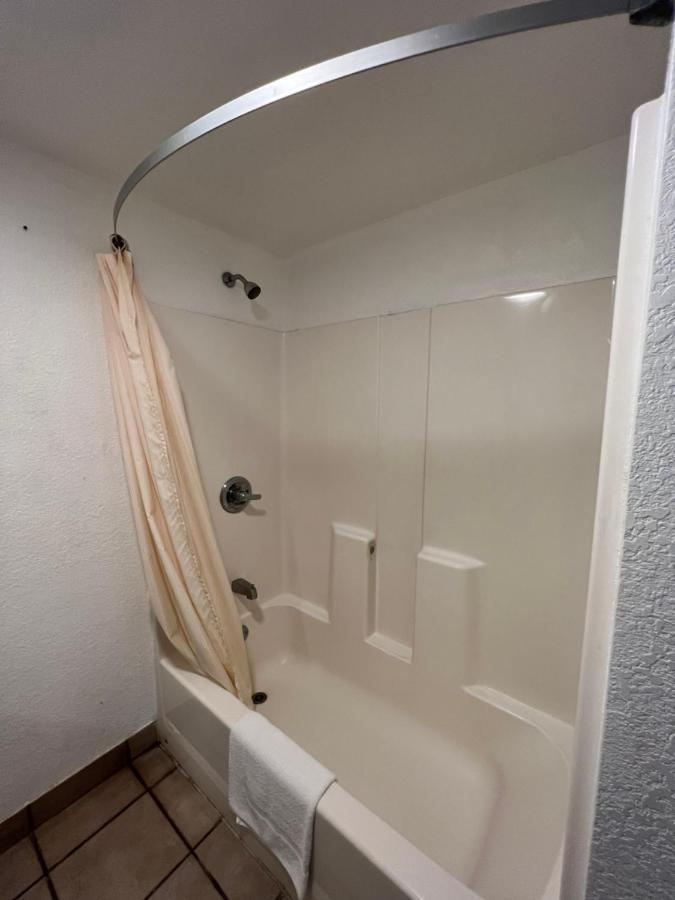 Budget Inn & Suites Freer Zewnętrze zdjęcie